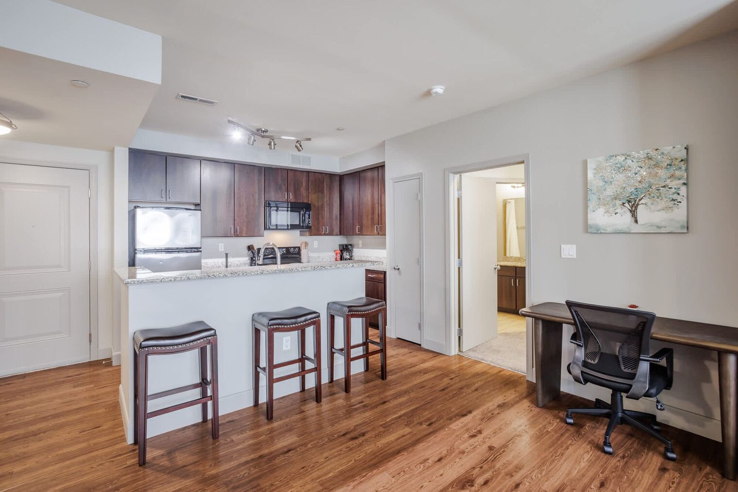 Building Photo - 121 E Freedom Way