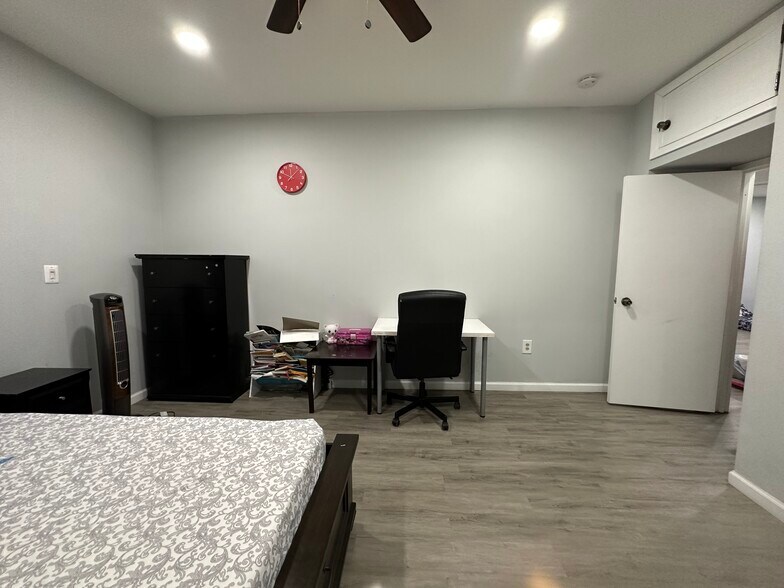 Building Photo - 75 Liberty Ave