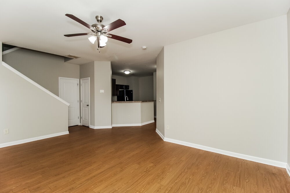 Building Photo - 480 Hill Crest Cir