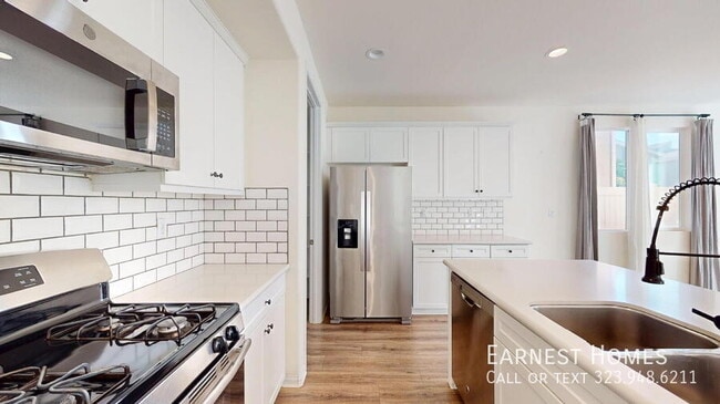 Building Photo - 9241 N Lamia Ct