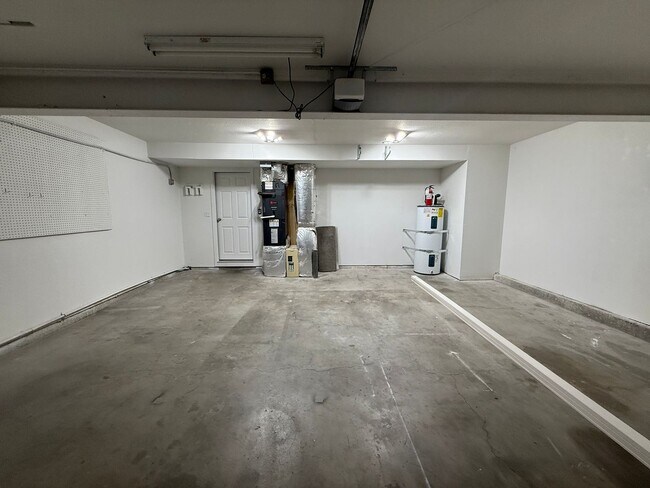 Building Photo - 371816