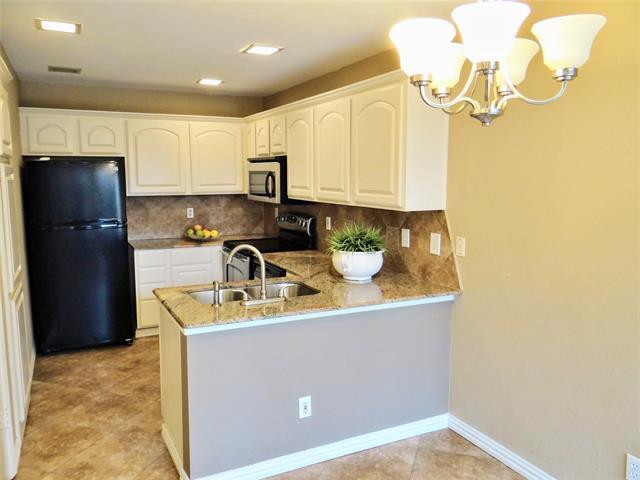 Building Photo - 517 Ranch Trail