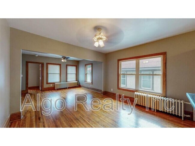 Building Photo - 609 Snelling Ave N