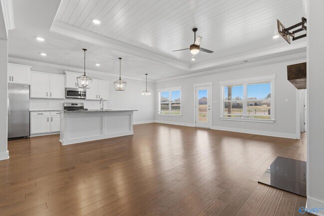 Building Photo - 21718 Nature’s Cv Dr