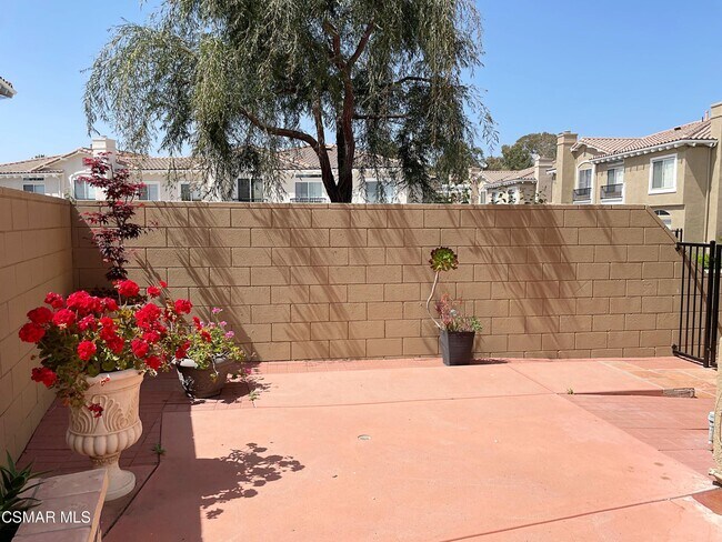 Building Photo - 4149 Flowerview Ct