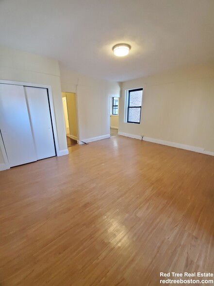 Apt 15 1bed/1bath - 1688 Beacon St