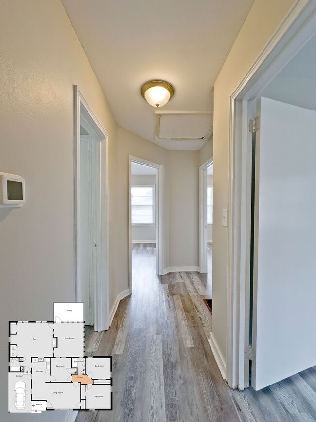 Building Photo - Spacious 3-Bed/2-Bath Home in Killough Springs