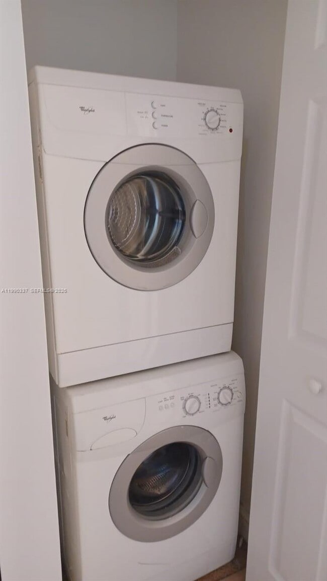 Building Photo - 510 NW 84th Ave