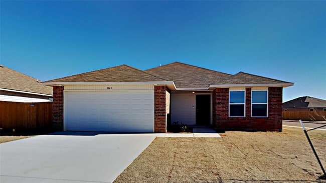 Primary Photo - 1024 S Blackjack Ln