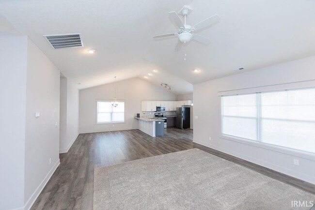 Building Photo - 1115 W Rangeview Cir