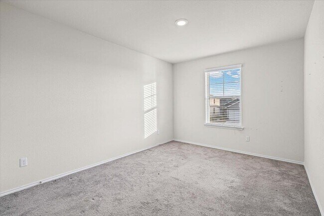 Building Photo - 82 Snowy Plover Ln