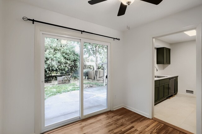 Building Photo - South Tabor — 2BR/1BA Home with Attached Garage