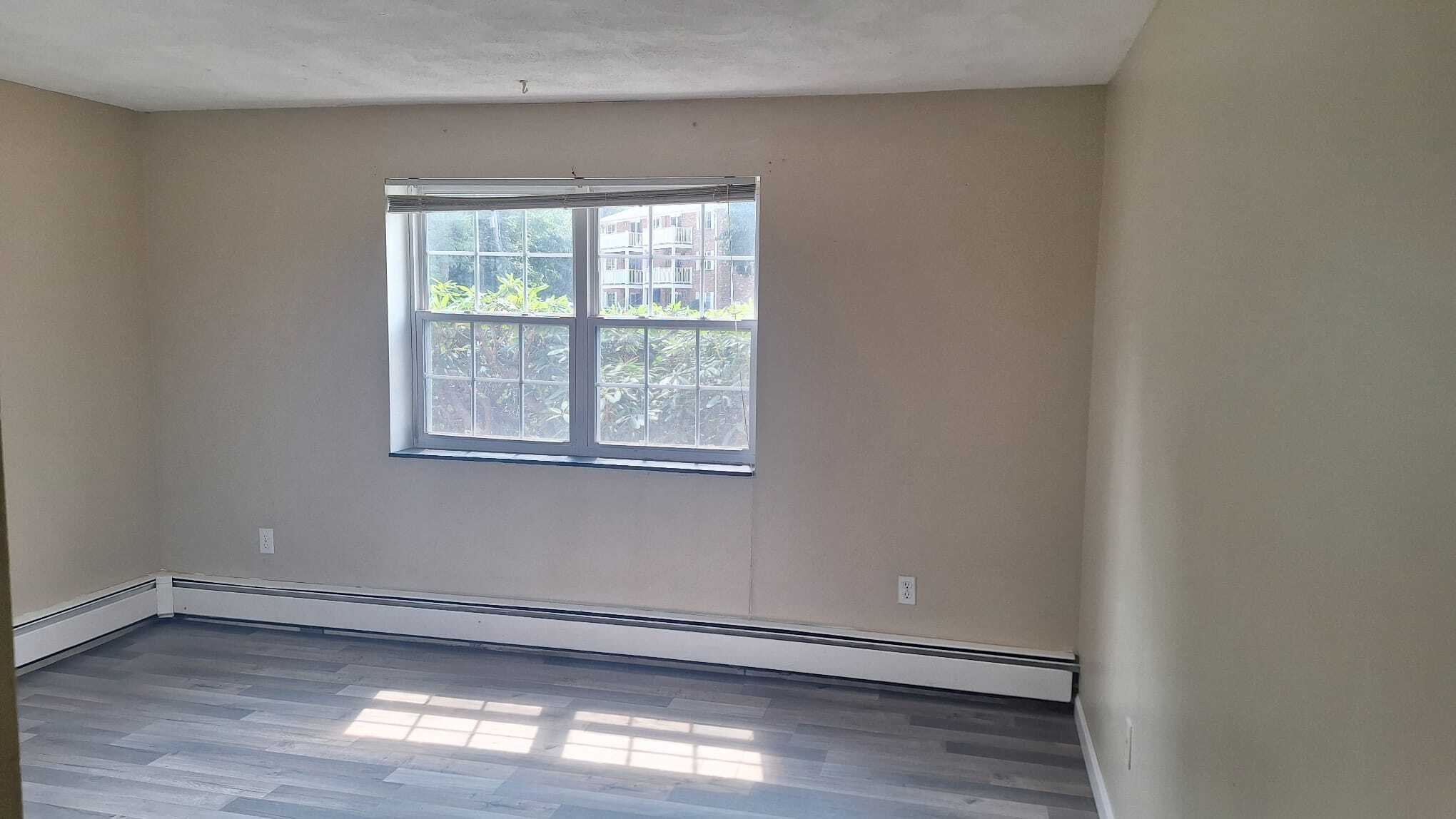 Building Photo - 5 Kenmar Dr