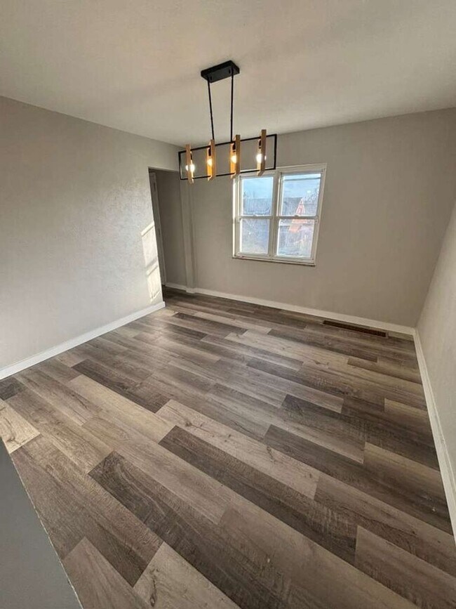 Building Photo - Charming 3BR House in Monessen