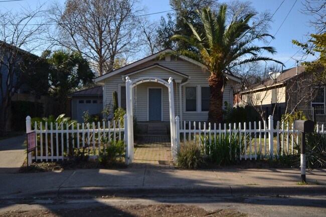 Building Photo - 7602 Blessing Ave