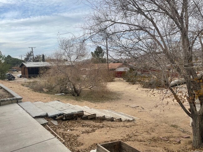 Building Photo - COMING SOON! APPLE VALLEY DESERT KNOLLS 4 ...