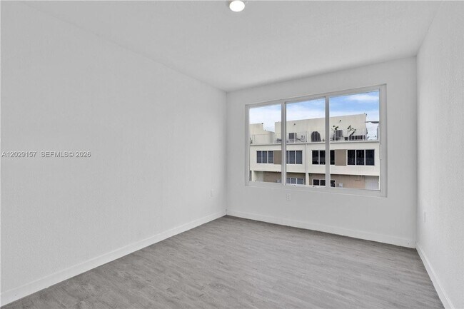 Building Photo - 25810 SW 144th Ave