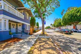 Building Photo - 636