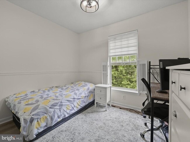 Building Photo - 7729 Patuxent Oak Ct