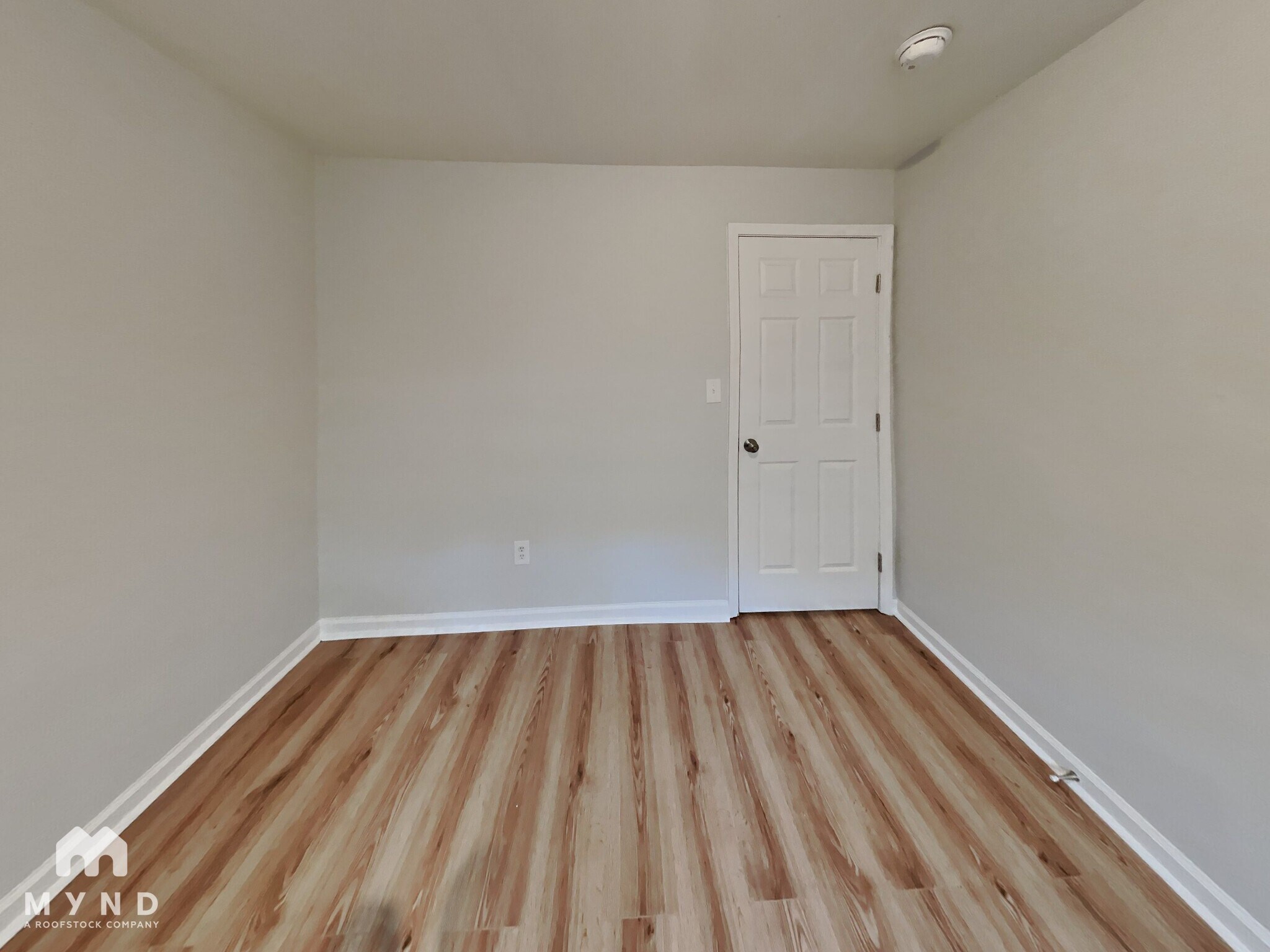 Building Photo - 1371 Stoneham Ct