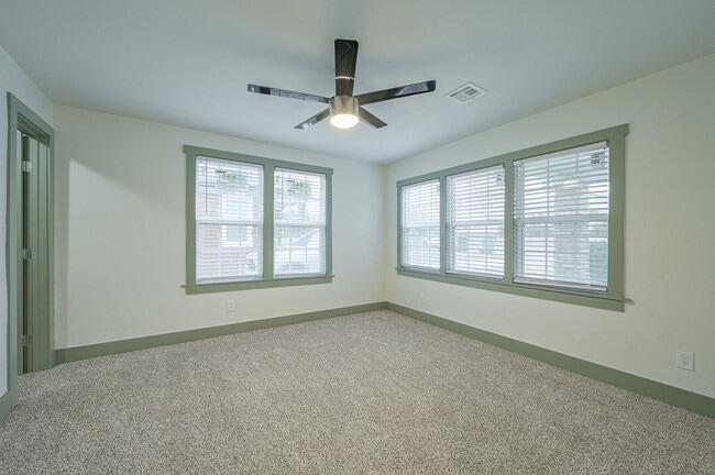 Building Photo - 1817 NW 35th St