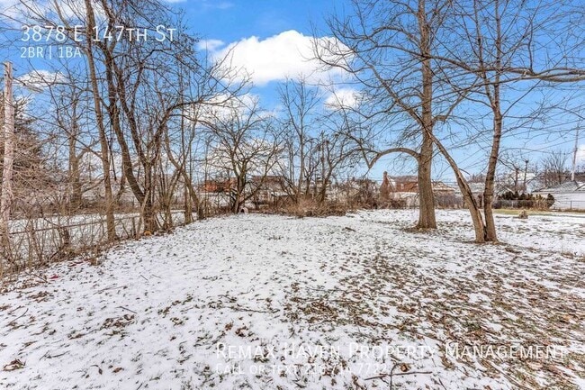 Building Photo - 3878 E 147 St #2/UP, Cleveland - 2 Bed 1 B...