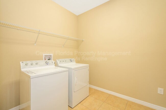 Building Photo - 12992 Holdenbury Ln