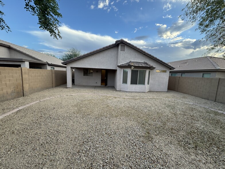 Backyard - 2432 W Tamarisk Ave