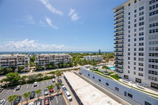 Building Photo - 3031 N Ocean Blvd
