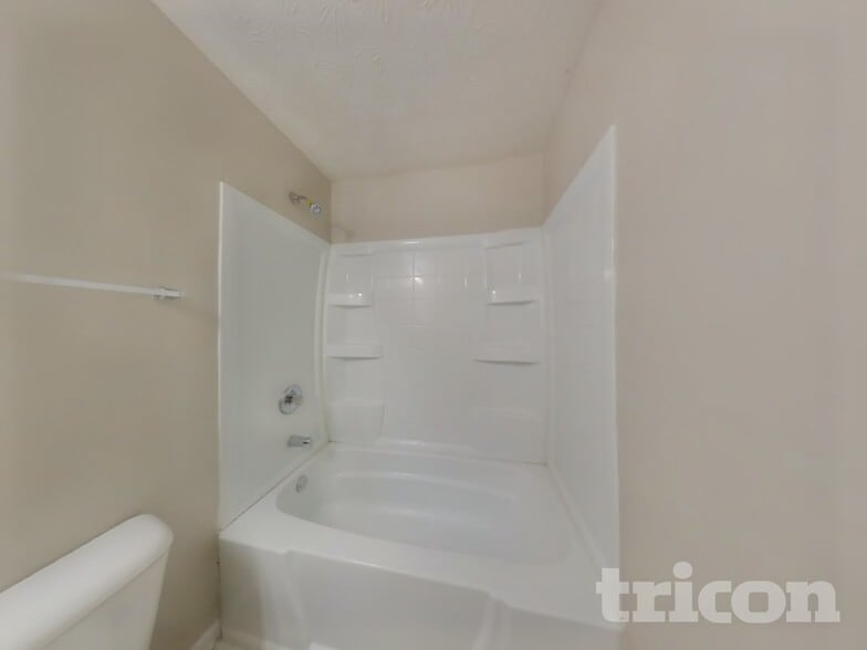 Building Photo - 3746 Windy Hill Dr SE