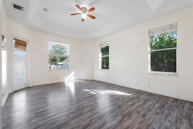 Building Photo - 13577 52nd Ct N