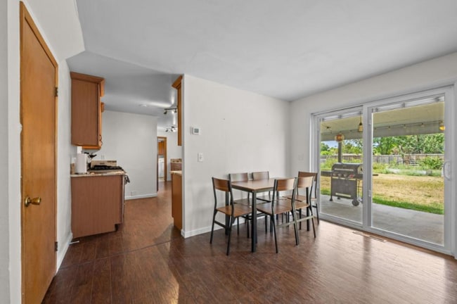 Building Photo - 2219 27th Ave