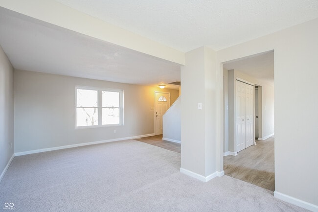 Building Photo - 8715 Timberwood Dr