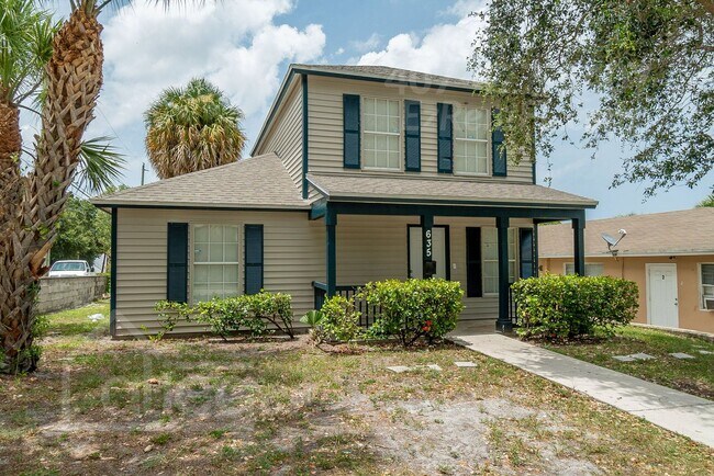 Primary Photo - Newly renovated 3-bedroom, 2-bathroom home...