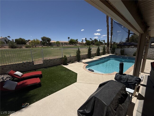 Building Photo - 2433 Antler Point Dr