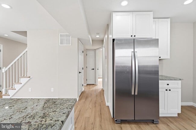 Building Photo - 706 Sue Grove Rd