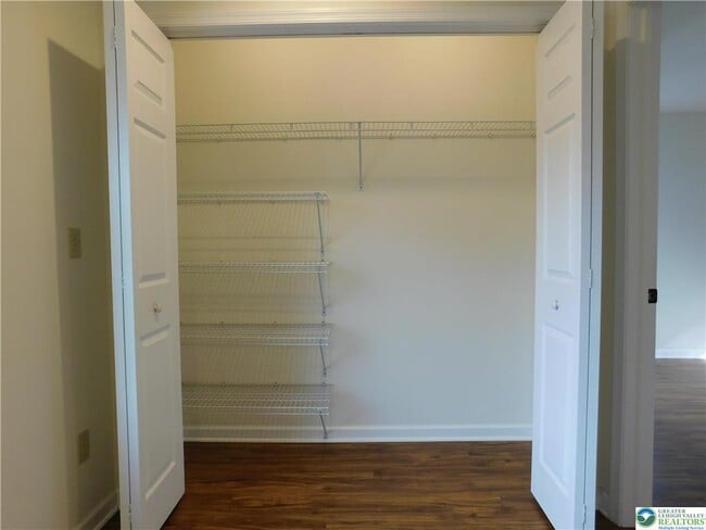 Building Photo - 821 Masslich St