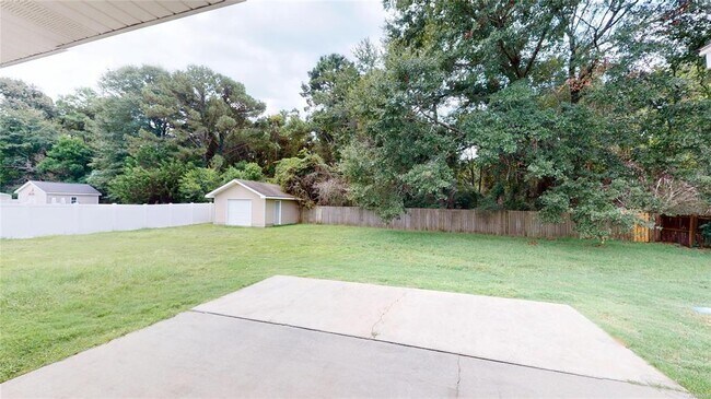 Building Photo - 414 Runway Dr