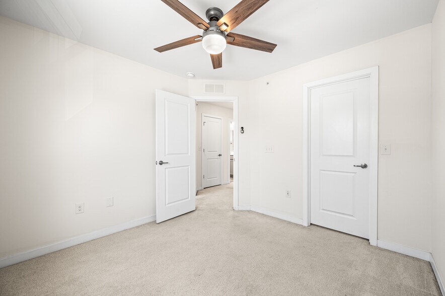 Building Photo - 1857 Boulder Dr