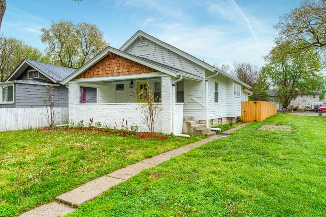 Building Photo - 931 Lasalle St