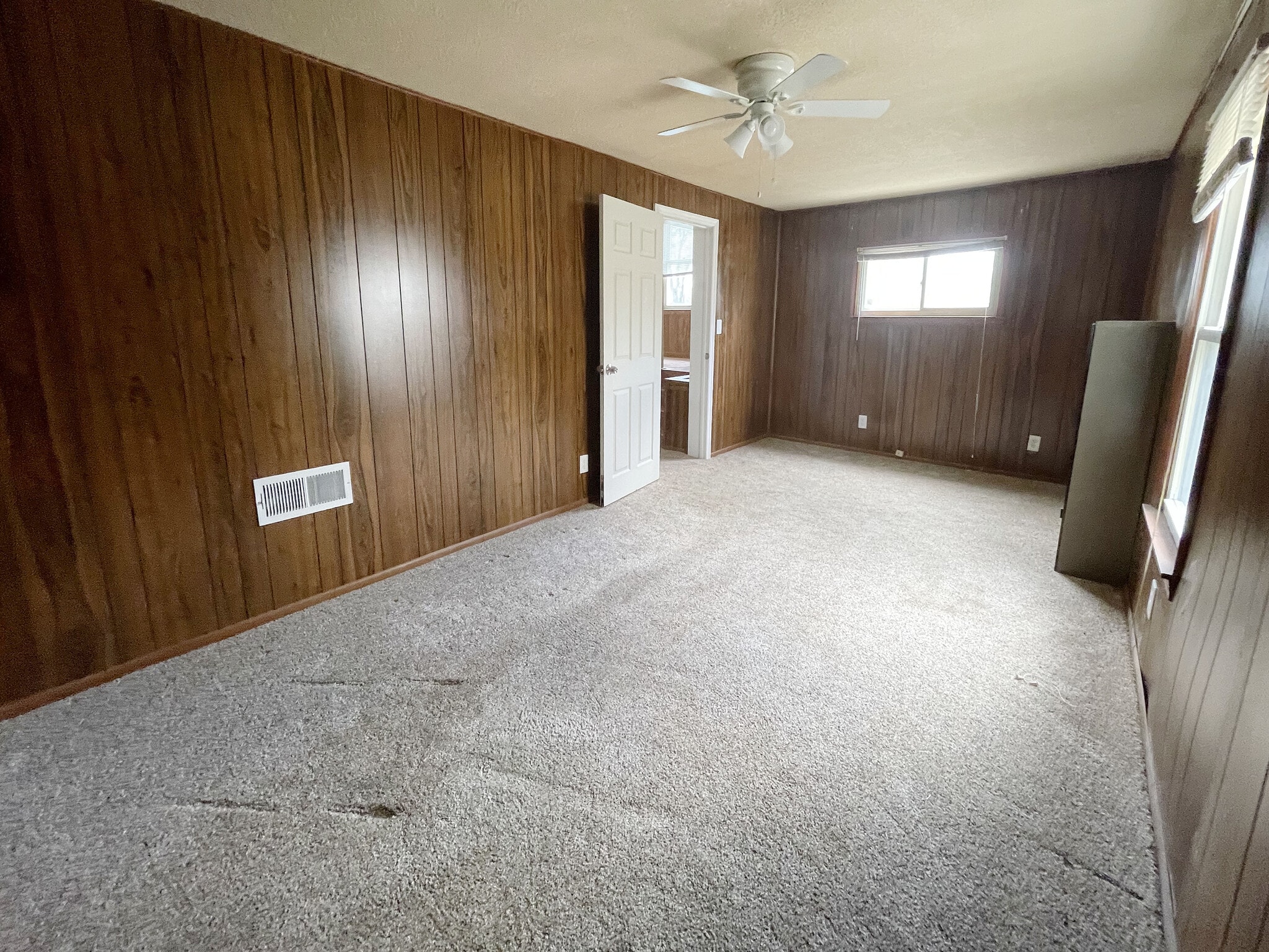 Building Photo - 1345 S Liberty St