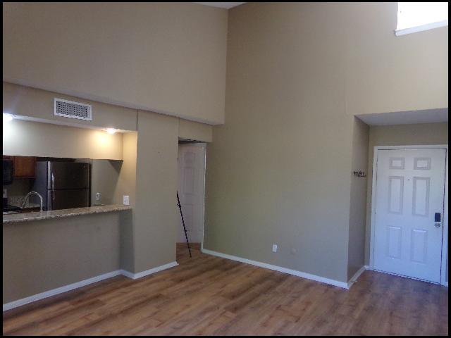 Building Photo - 1311 N University Ave