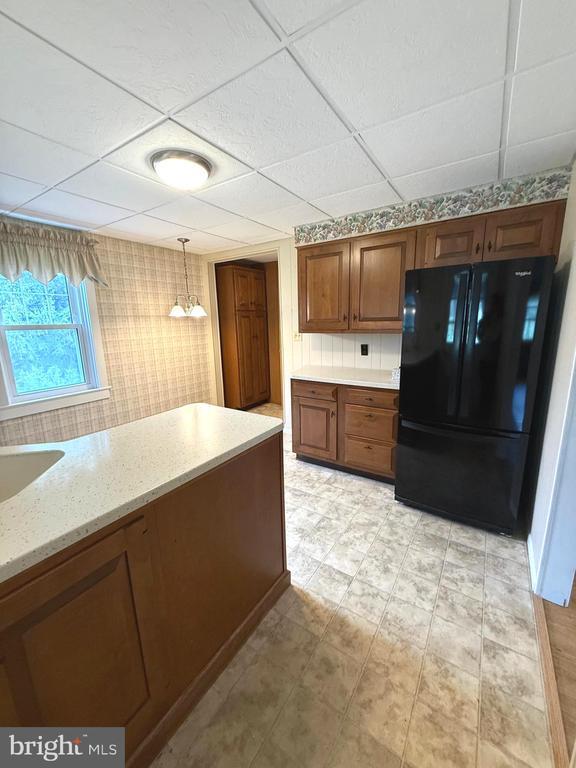 Building Photo - 4324 Valley Rd