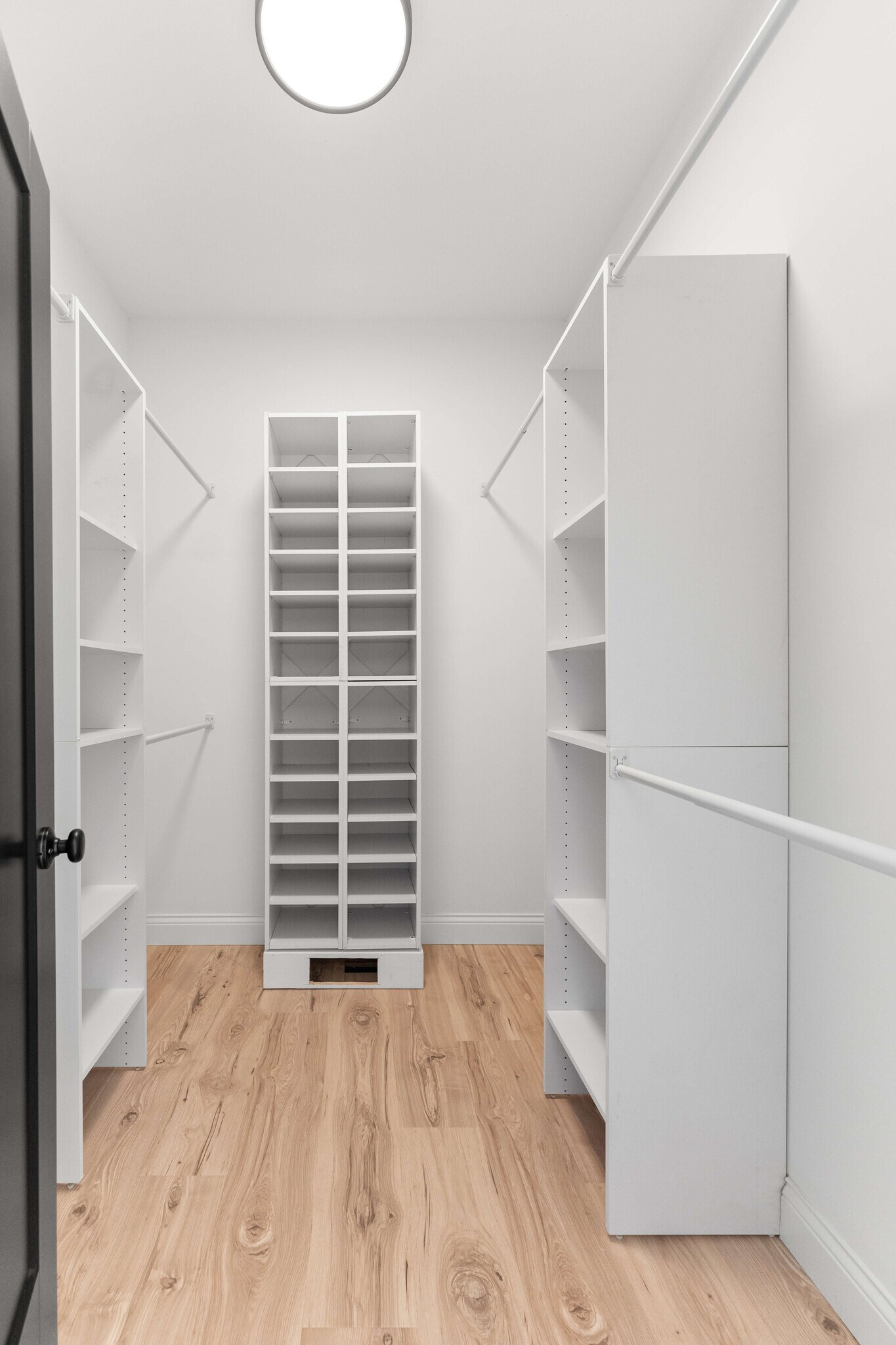 Building Photo - 6515 Nashville Ave