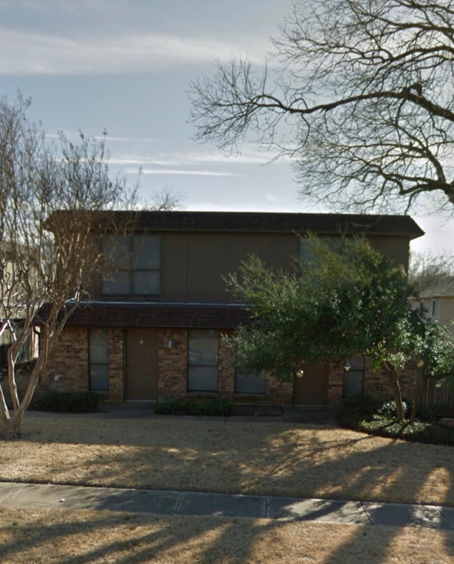 Building Photo - 4909 El Campo Ave