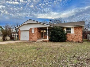 Building Photo - Super cute corner lot!