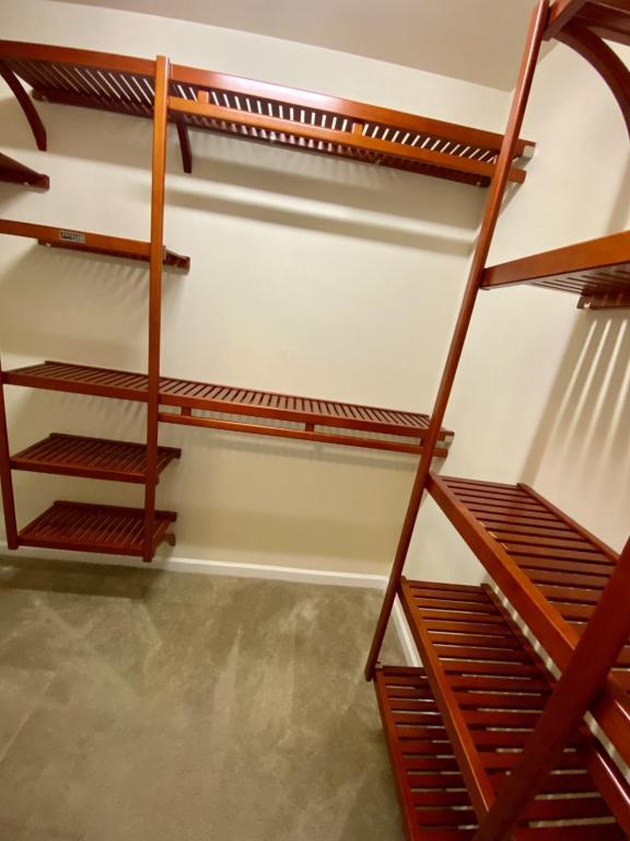 Building Photo - 36 Red Coat Dr