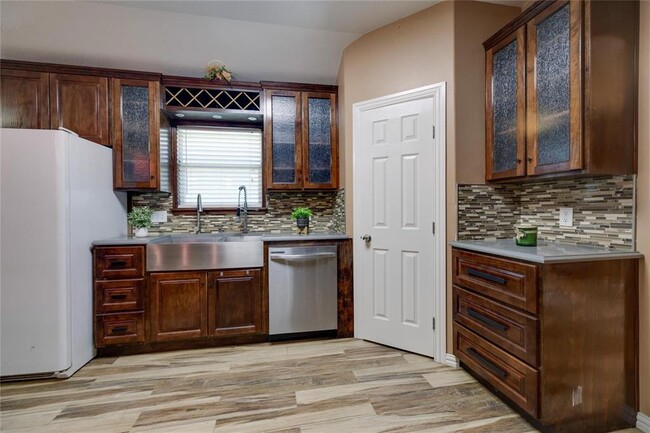 Building Photo - 21614 Trilby Way