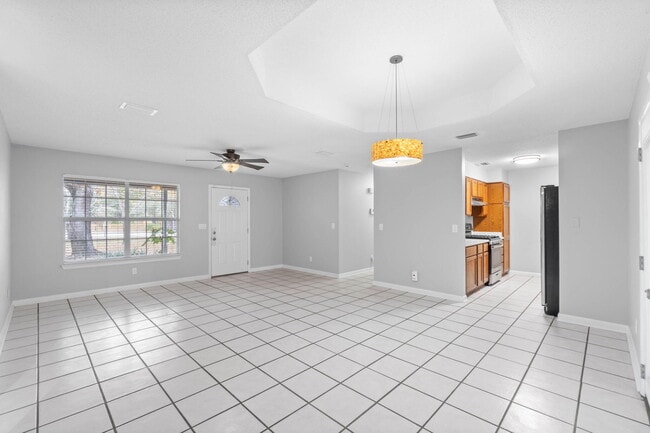 Building Photo - 202 Stephen Ave