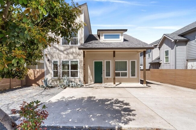 Building Photo - 1126 Linden St